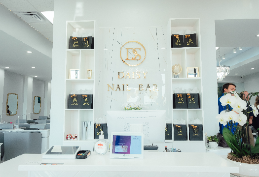 DAISY NAIL BAR